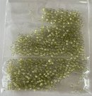 pärlor ca 2 mm, ljusgrön